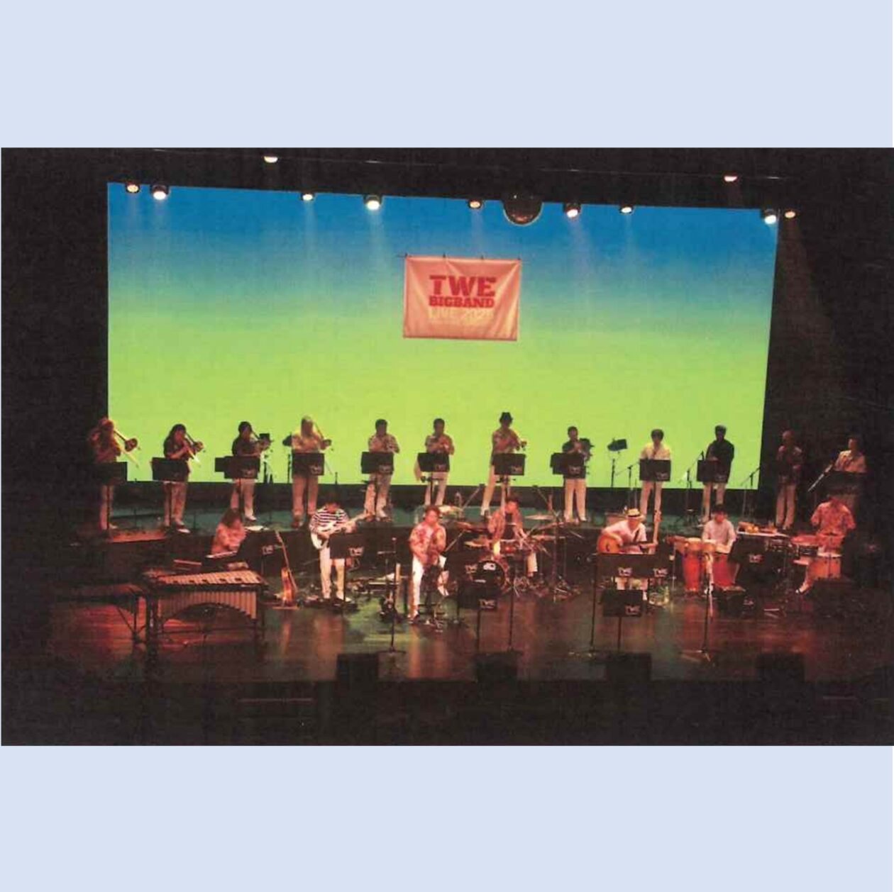 TWE　BIGBANDの画像